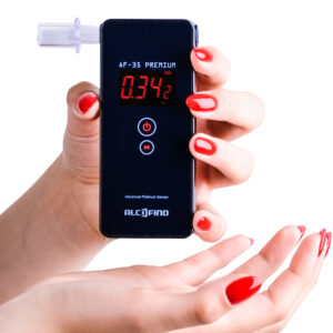 Osobisty alkomat AF-35 Premium marki AlcoFind z adiustacją w pakiecie
